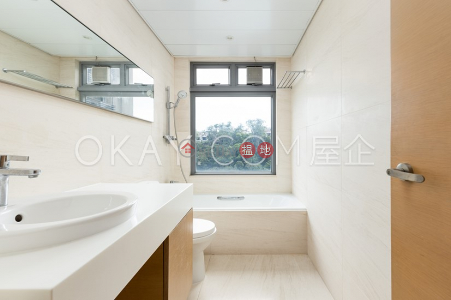 HK$ 102,000/ month Block A-B Carmina Place Southern District | Luxurious 4 bedroom with balcony & parking | Rental