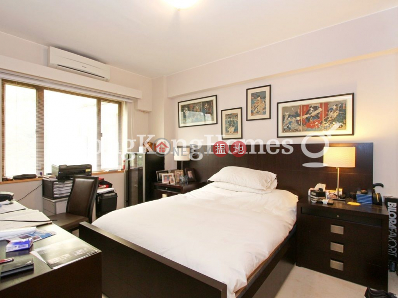 3 Bedroom Family Unit for Rent at Pearl Gardens | 7 Conduit Road | Western District | Hong Kong Rental HK$ 68,000/ month