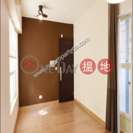 Exquisite Sleek Designed Apartment, 聚賢居 Centrestage | 中區 (A070451)_0