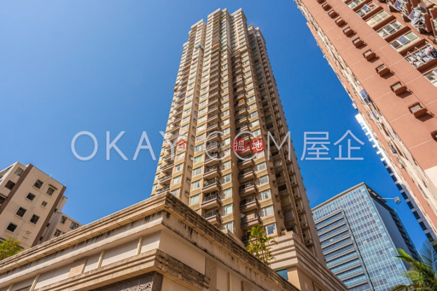 HK$ 15.5M, La Place De Victoria | Eastern District Stylish 3 bed on high floor with harbour views | For Sale