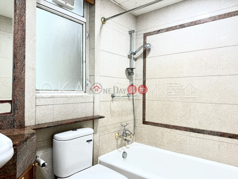 HK$ 10.5M The Laguna Mall | Kowloon City Charming 2 bedroom with harbour views | For Sale