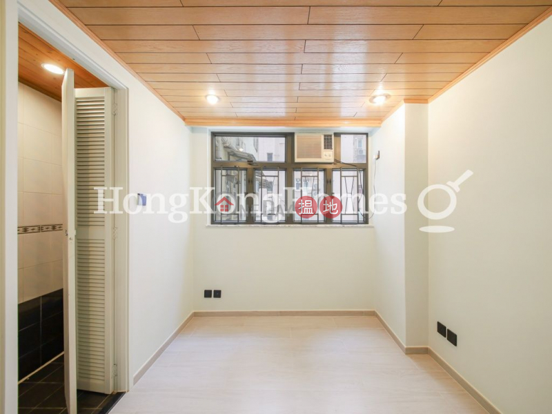 HK$ 25,000/ month, Sun Luen Building | Western District, 3 Bedroom Family Unit for Rent at Sun Luen Building