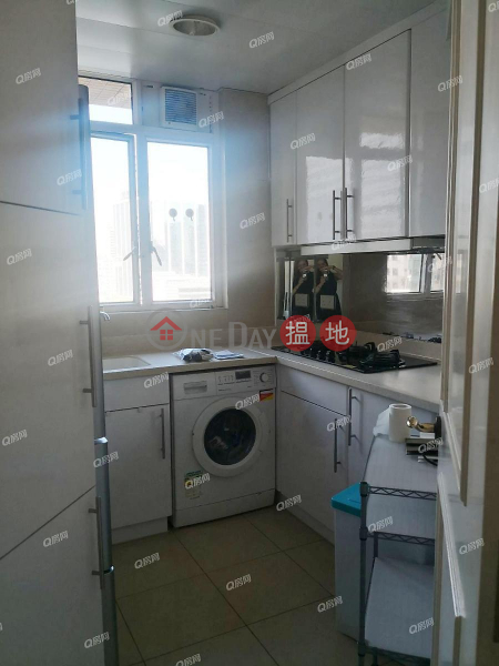 HK$ 35,000/ month, The Victoria Towers | Yau Tsim Mong | The Victoria Towers | 3 bedroom Low Floor Flat for Rent