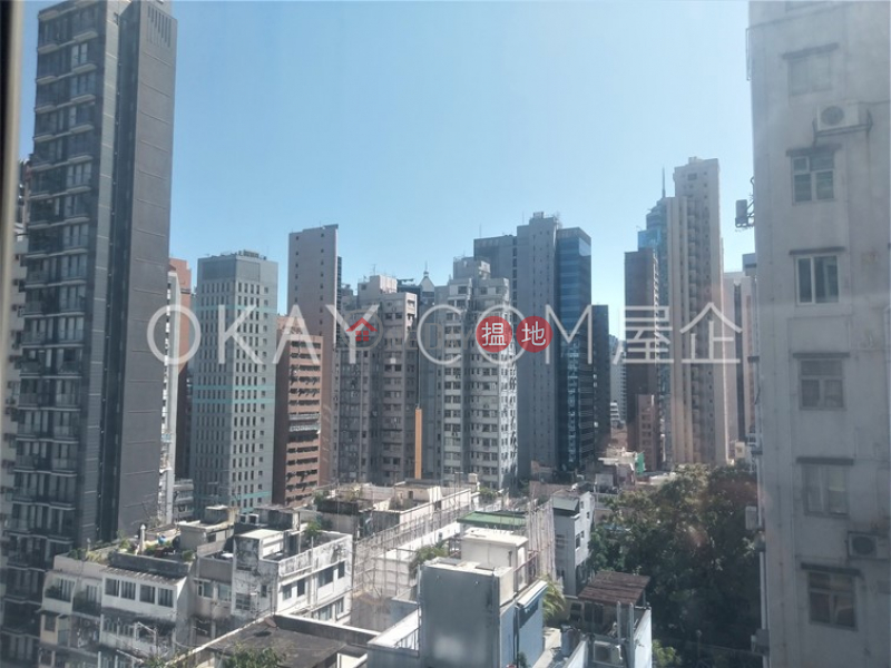 Nicely kept 1 bedroom in Sheung Wan | Rental | Centre Point 尚賢居 Rental Listings