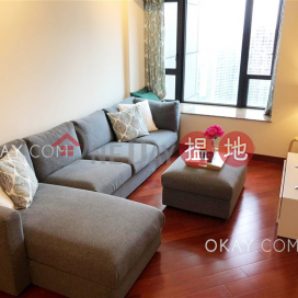 Nicely kept 2 bedroom with harbour views | Rental | The Arch Star Tower (Tower 2) 凱旋門觀星閣(2座) _0