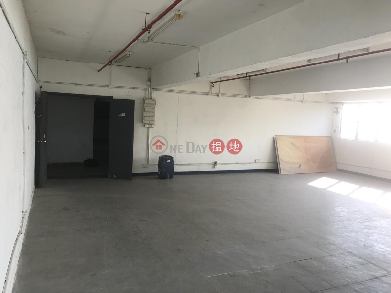 HK$ 19,000/ month, Hing Wai Centre Southern District | High Floor Warehouse with Sea View