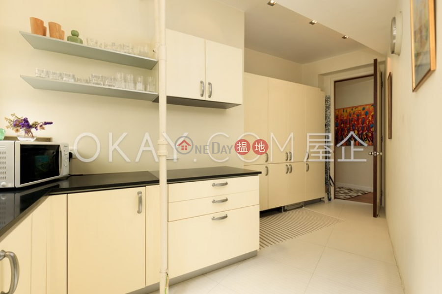 HK$ 58,000/ 月|晨光大廈-中區|3房3廁,極高層,露台晨光大廈出租單位