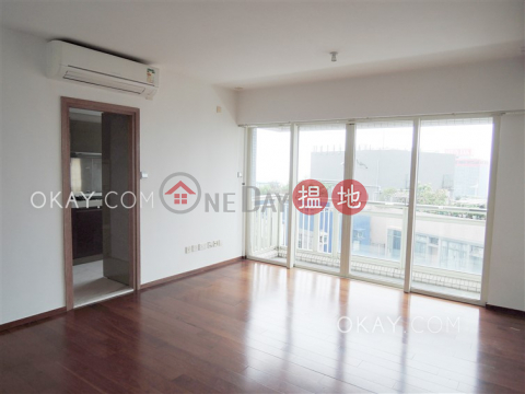 Rare 3 bedroom on high floor with sea views & balcony | Rental | Centrestage 聚賢居 _0