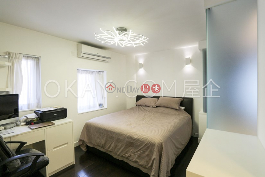 HK$ 23.8M, Albron Court, Central District, Efficient 3 bedroom with balcony | For Sale