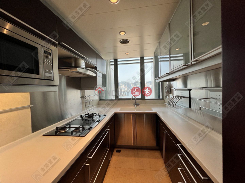 Three bedrooms and one apartment in The Harbourside | The Harbourside Tower 1 君臨天下1座 Sales Listings