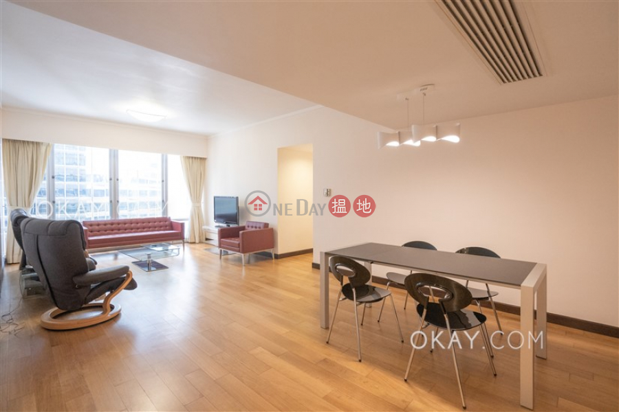 Tasteful 2 bedroom on high floor | Rental | Convention Plaza Apartments 會展中心會景閣 Rental Listings