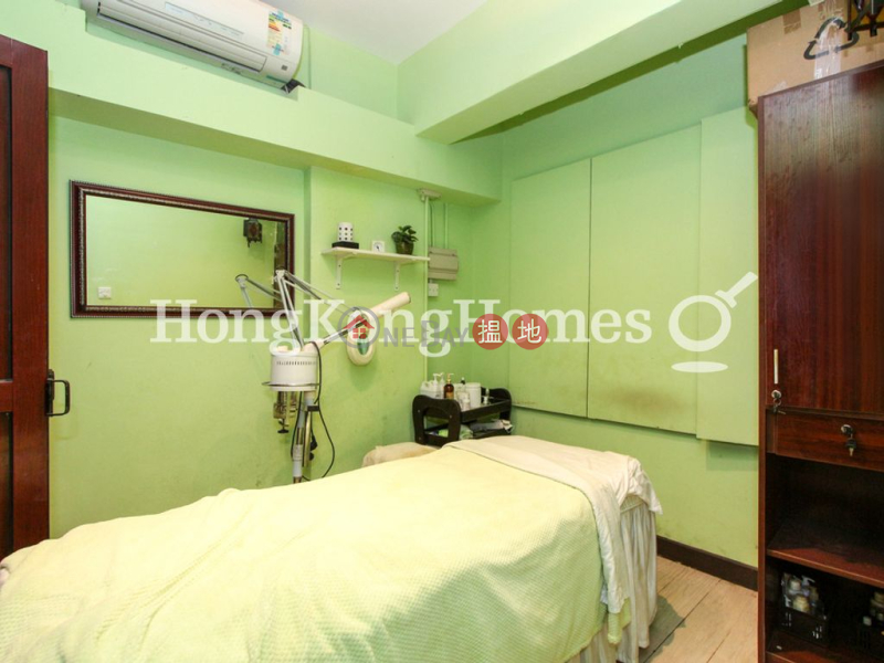 HK$ 60,000/ month 49-49C Elgin Street, Central District, 4 Bedroom Luxury Unit for Rent at 49-49C Elgin Street