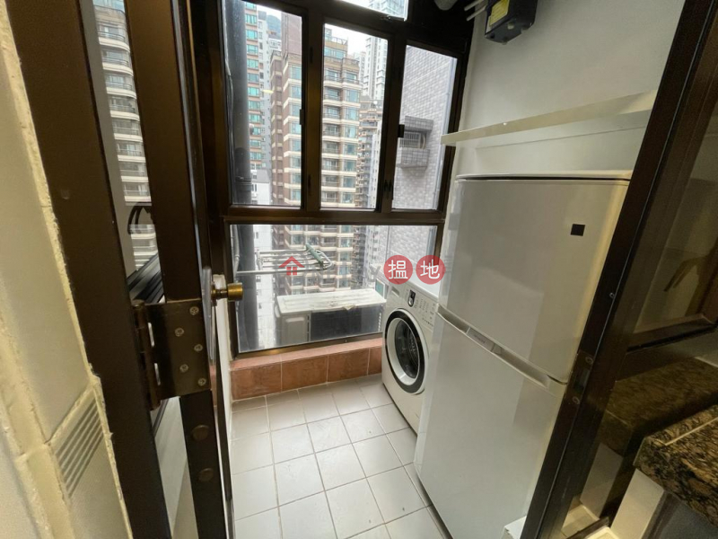 HK$ 18,000/ month | Corona Tower, Central District High Floor, Spacious 1-Bedroom in Caine Road