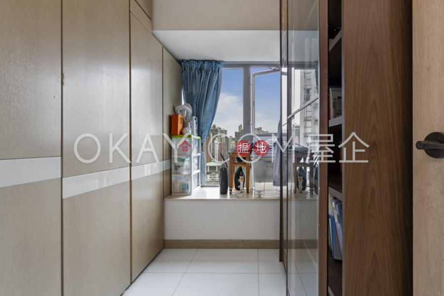 Elegant 2 bedroom with balcony | For Sale | Centre Place 匯賢居 Sales Listings