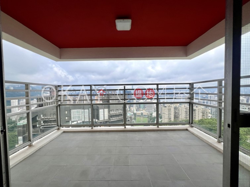 Beautiful 3 bedroom with balcony & parking | Rental | Aurora - Quarters 銀霞閣 Rental Listings