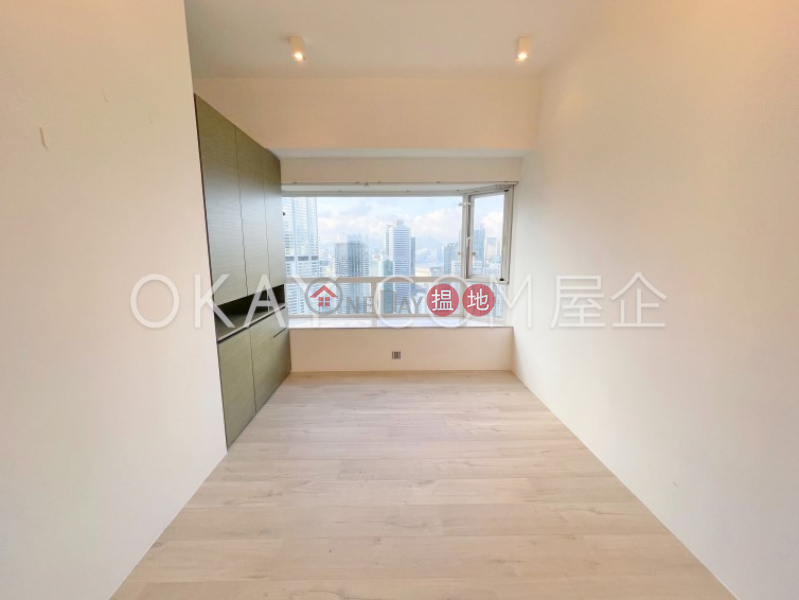 HK$ 82,000/ month, Bowen Place, Eastern District | Stylish 3 bedroom with balcony & parking | Rental