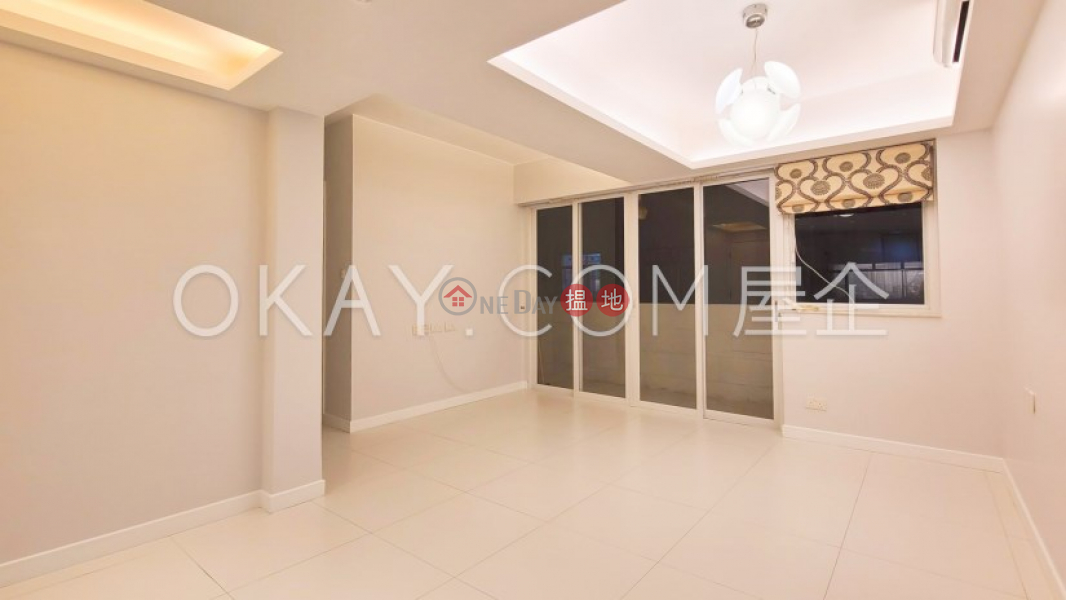 Stylish 3 bedroom with balcony | Rental, Paterson Building 百德大廈 Rental Listings | Wan Chai District (OKAY-R266335)