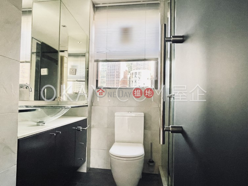 Stylish 2 bedroom with parking | Rental, The Albany 雅賓利大廈 Rental Listings | Central District (OKAY-R17466)