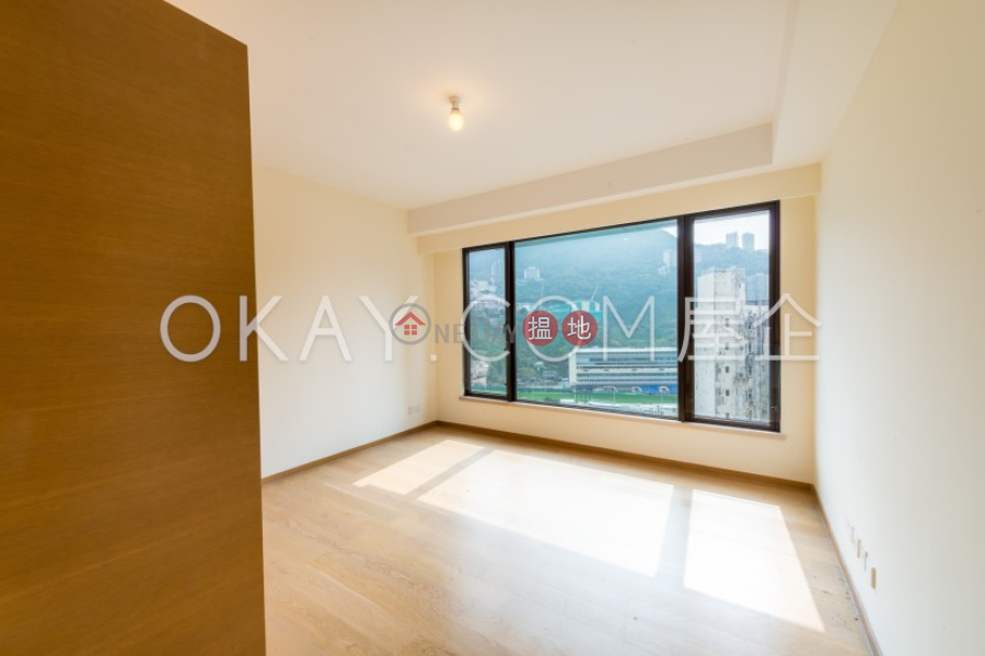 3房2廁,極高層,連車位雲暉大廈AB座出售單位|雲暉大廈AB座(Winfield Building Block A&B)出售樓盤 (OKAY-S122652)