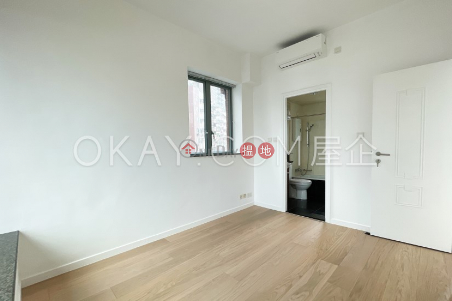 Unique 3 bedroom with balcony | Rental, 2 Park Road | Western District, Hong Kong Rental, HK$ 39,800/ month