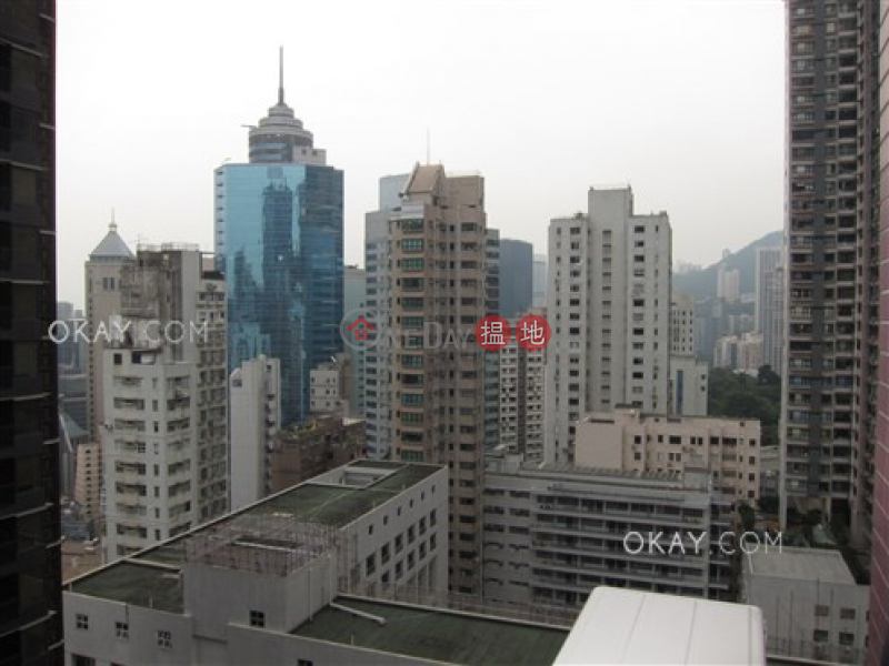 HK$ 34,000/ month | Scenic Rise | Western District Gorgeous 3 bedroom in Mid-levels West | Rental