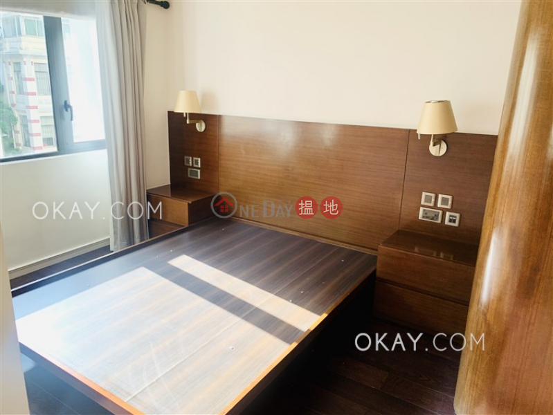 Luxurious 1 bedroom with balcony & parking | Rental | Village Tower 山村大廈 Rental Listings