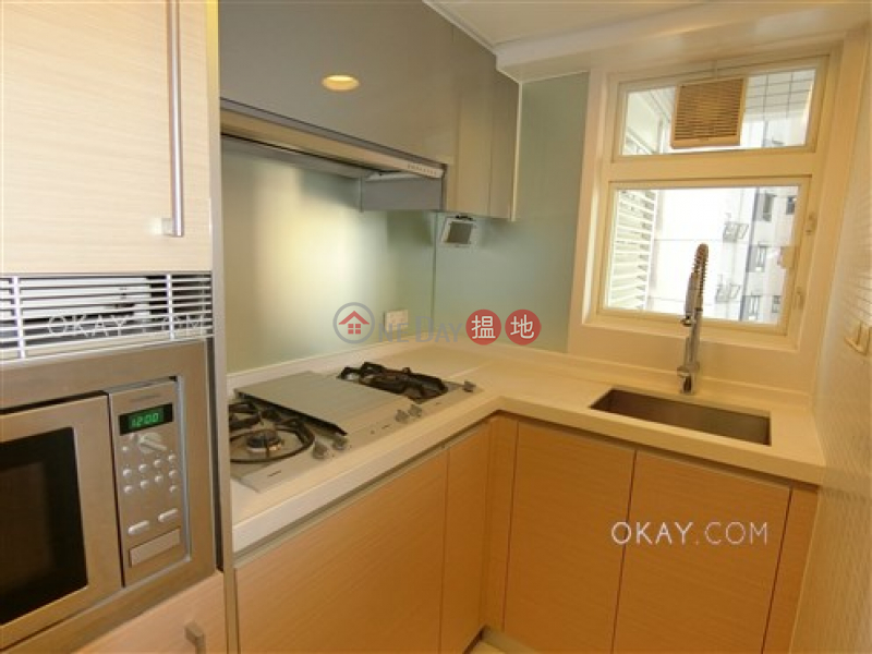 HK$ 27,000/ month, Centrestage | Central District | Charming 2 bedroom on high floor with balcony | Rental