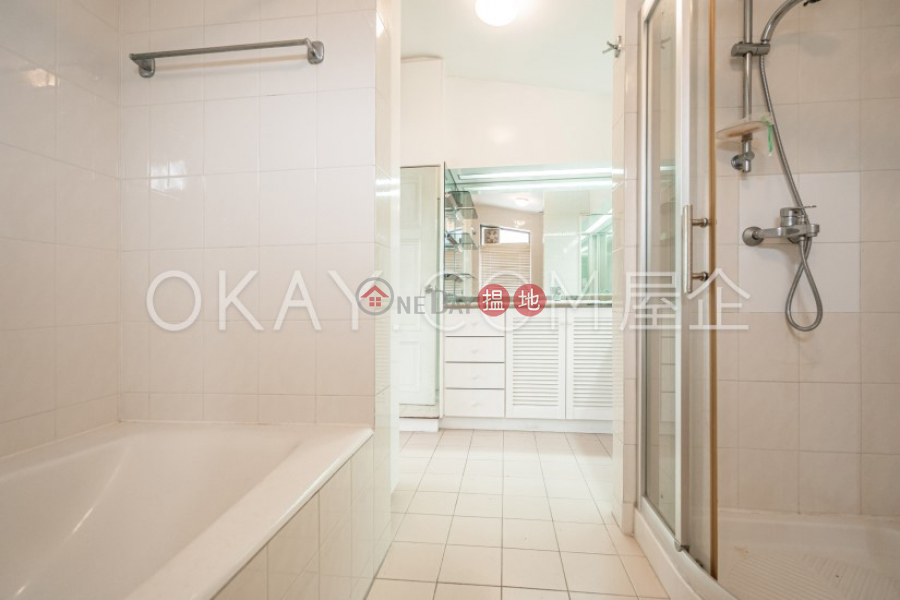 Beautiful 2 bedroom in Stanley | For Sale | House A1 Stanley Knoll 赤柱山莊A1座 Sales Listings