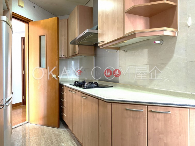 HK$ 53,000/ month Sorrento Phase 2 Block 1 Yau Tsim Mong | Elegant 3 bedroom on high floor with balcony | Rental