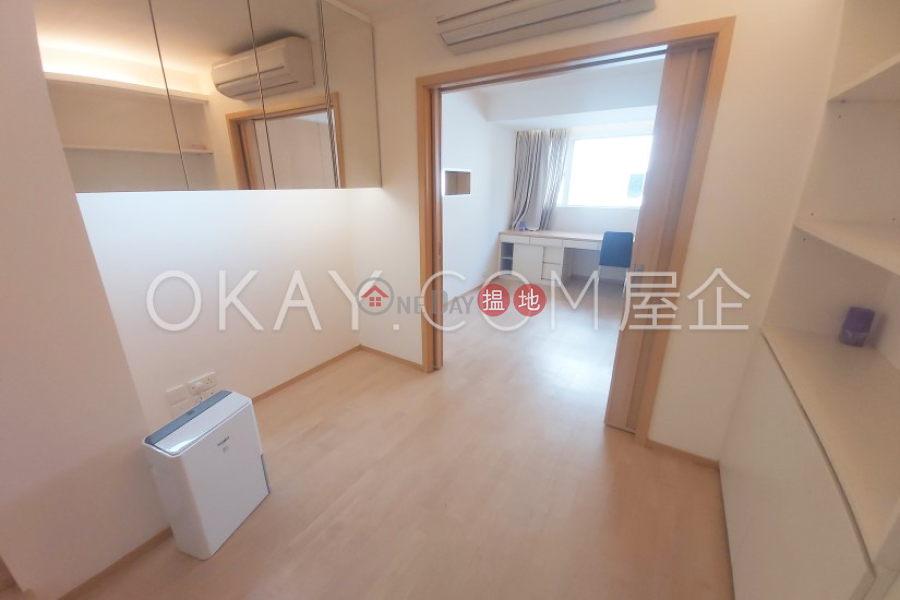 Popular 1 bedroom in Central | Rental, 38-40 Aberdeen Street 鴨巴甸街38-40號 Rental Listings | Central District (OKAY-R4670)