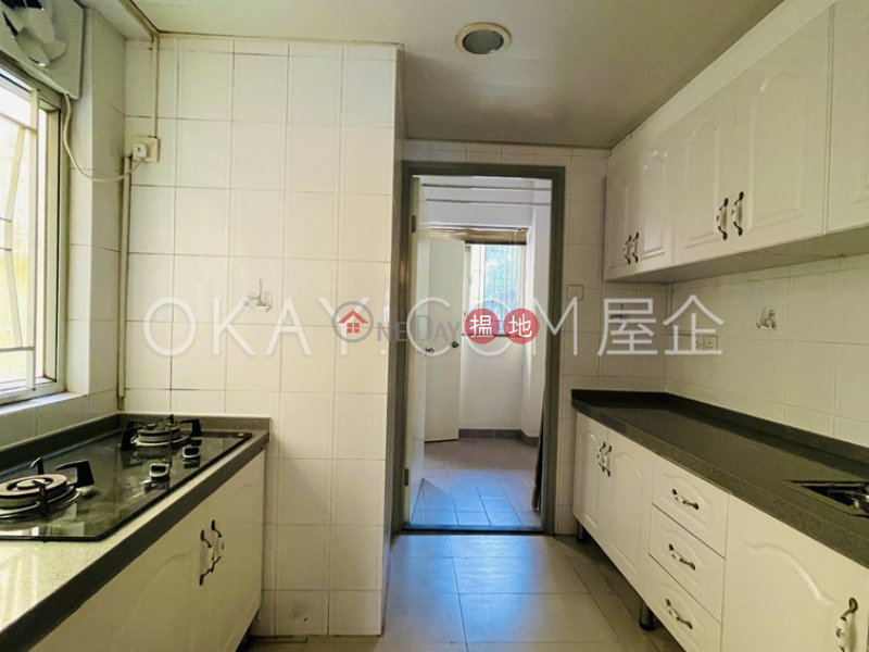 3房2廁,實用率高,露台華翠園出租單位-62A-62F干德道 | 西區-香港出租|HK$ 38,000/ 月