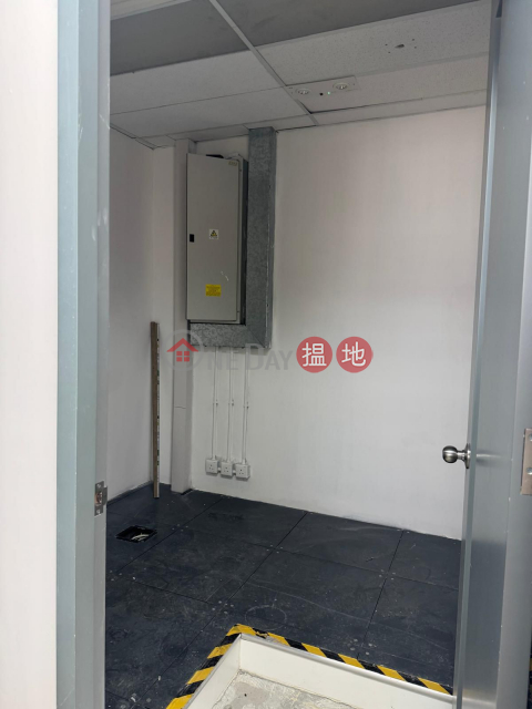 Room 2608-2611, Tower 2, Metroplaza, 223 Hing Fong Road, Kwai Chung | Metroplaza Tower 2 新都會廣場2座 _0