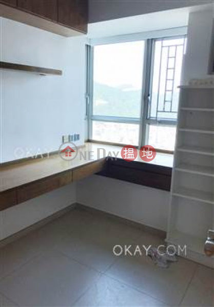 Elegant 3 bedroom on high floor with balcony | Rental | Sham Wan Towers Block 3 深灣軒3座 Rental Listings