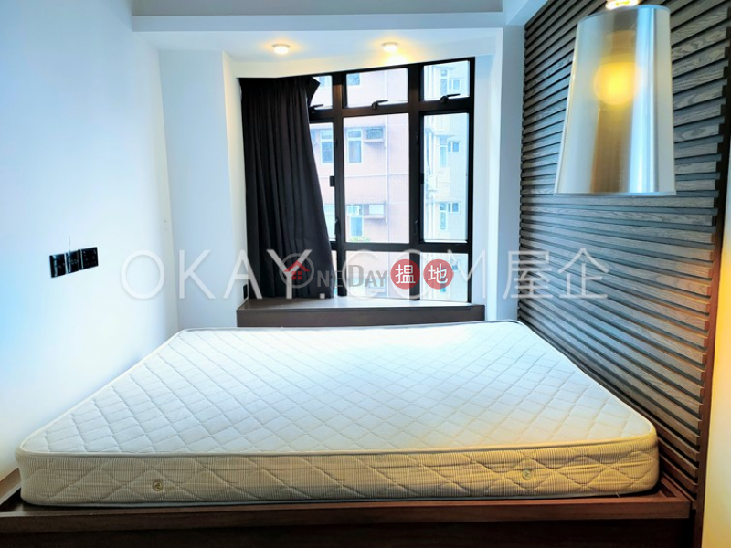 HK$ 10M Tycoon Court, Western District | Tasteful 1 bedroom in Mid-levels West | For Sale