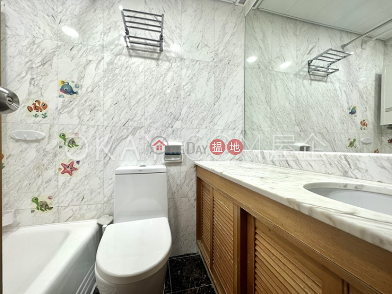 HK$ 38,000/ month Blessings Garden, Western District, Luxurious 3 bedroom on high floor with parking | Rental