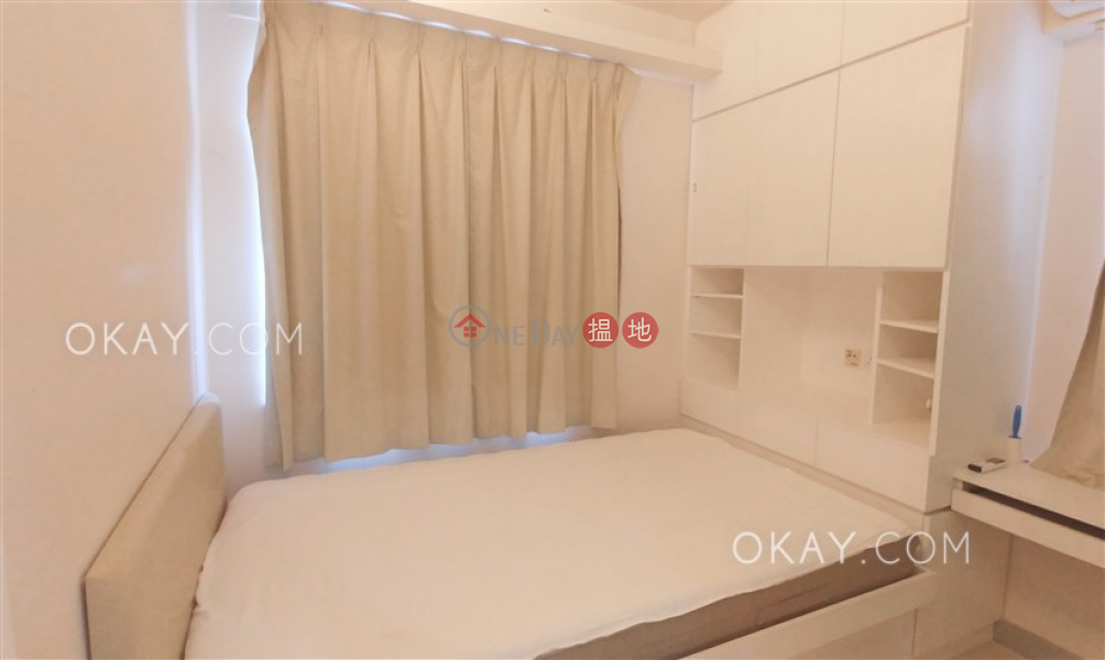 Charming 2 bedroom with sea views | Rental | Pearl City Mansion 珠城大廈 Rental Listings