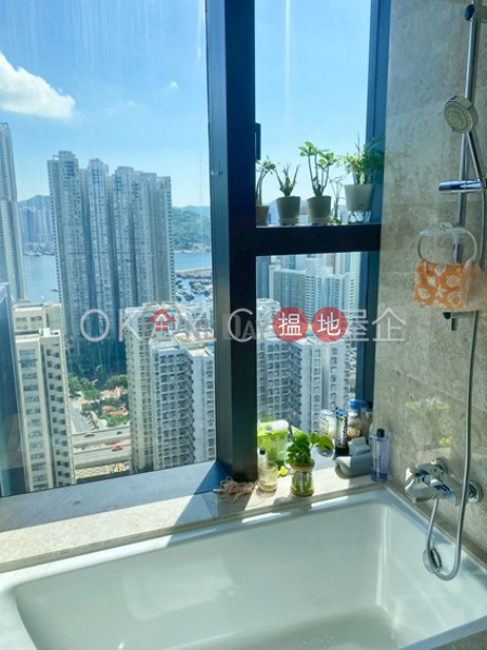 Luxurious 2 bed on high floor with rooftop & balcony | For Sale 33 Shing On Street | Eastern District | Hong Kong Sales | HK$ 25M