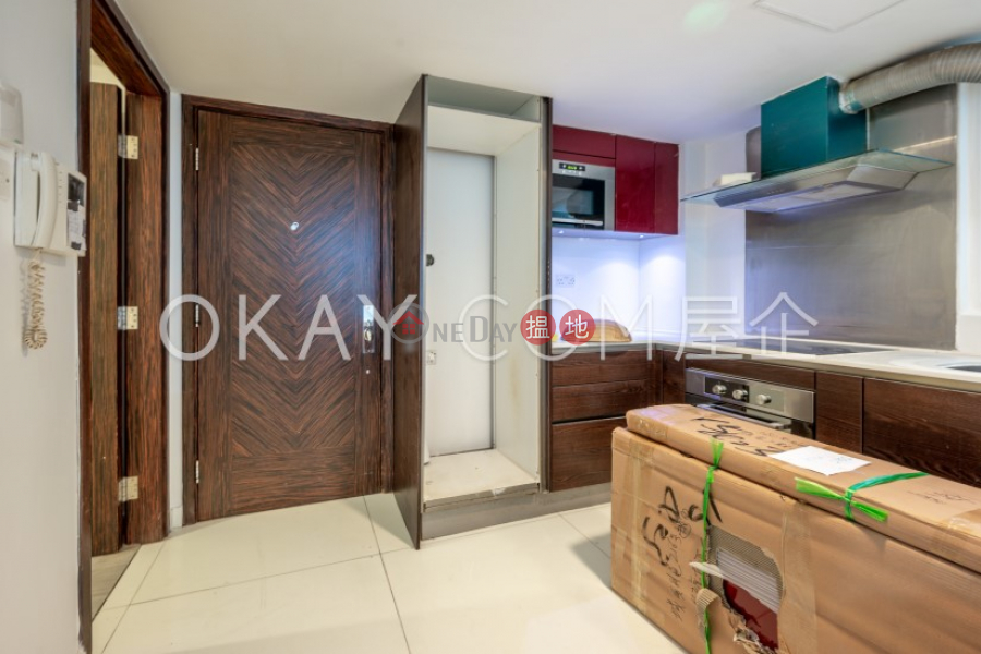 Elegant 2 bedroom in Pokfulam | Rental, Phase 3 Villa Cecil 趙苑三期 Rental Listings | Western District (OKAY-R78606)