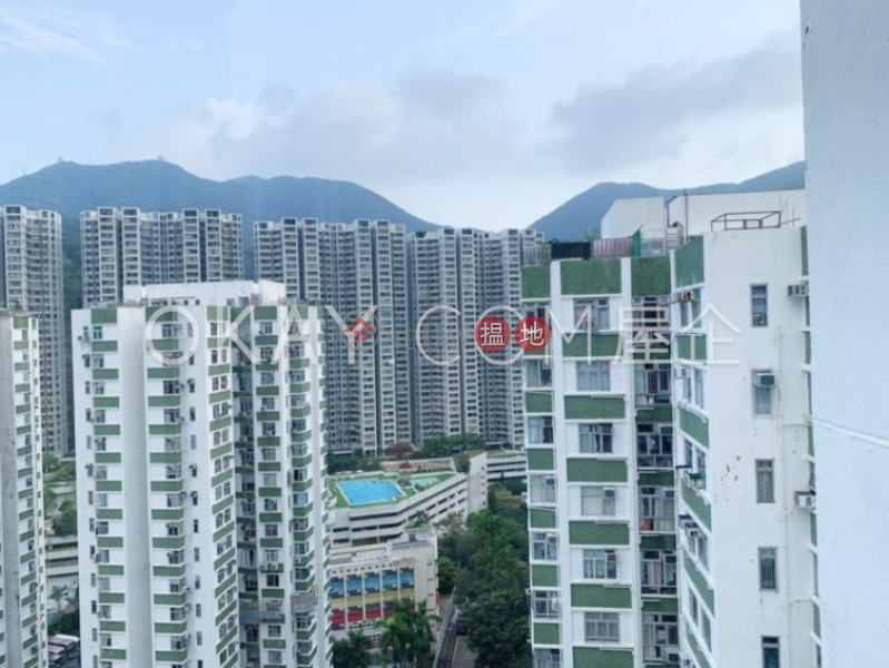 Property Search Hong Kong | OneDay | Residential | Sales Listings Cozy 2 bedroom on high floor with rooftop | For Sale