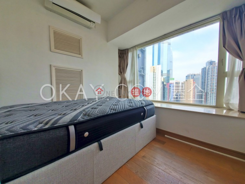 HK$ 25,000/ 月|聚賢居|中區-2房1廁,極高層,星級會所,露台聚賢居出租單位