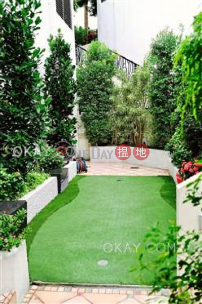 Lovely house with terrace & parking | Rental | Evergreen Garden 松柏花園 Rental Listings