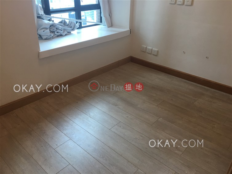 HK$ 25,500/ month | Fairview Height, Western District, Cozy 2 bedroom in Mid-levels West | Rental