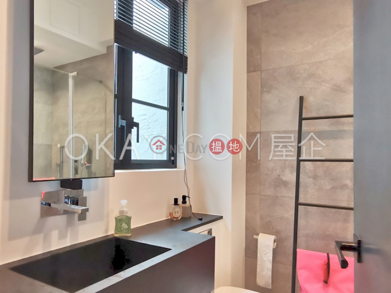 Property Search Hong Kong | OneDay | Residential, Sales Listings Intimate 1 bedroom on high floor with rooftop | For Sale