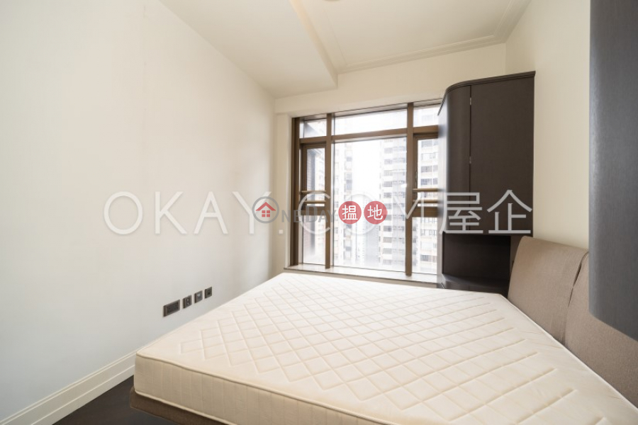 HK$ 33,000/ month | Castle One By V, Western District, Stylish 1 bedroom in Mid-levels West | Rental