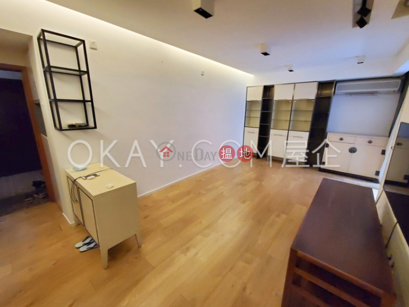 HK$ 37,000/ month | Block B Dragon Court, Eastern District | Efficient 3 bedroom with parking | Rental