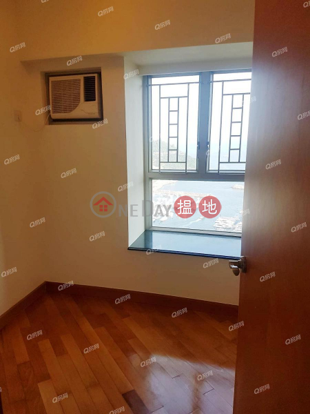 Property Search Hong Kong | OneDay | Residential Rental Listings | Sham Wan Towers Block 2 | 3 bedroom High Floor Flat for Rent