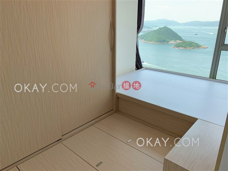 Nicely kept 2 bedroom on high floor with balcony | For Sale | The Merton 泓都 Sales Listings