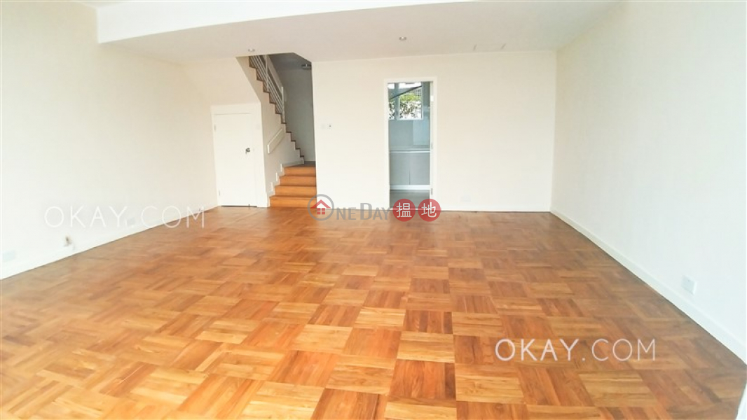 Beautiful house with balcony & parking | Rental 30 Cape Road | Southern District Hong Kong Rental HK$ 62,000/ month