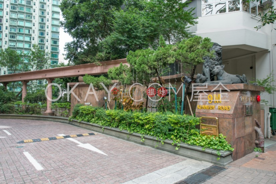 Nicely kept 2 bedroom in Wan Chai | Rental | Royal Court 皇朝閣 Rental Listings
