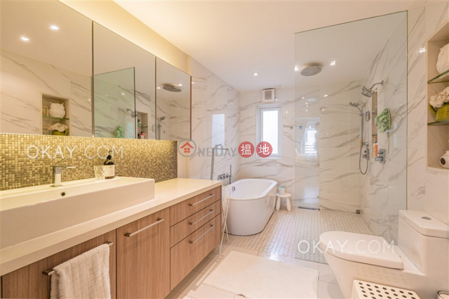 HK$ 53,000/ month Nam Shan Village | Sai Kung Rare house with rooftop, terrace & balcony | Rental